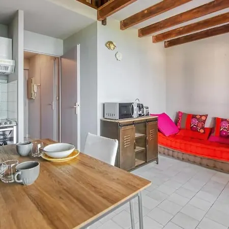 Mer Et Plage Yourhosthelper 2 Etoiles Cannes Exterior foto